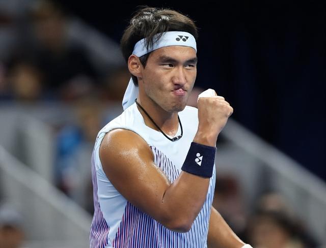 开云体育-大坂直美迎来十二赛季出色发挥，TES观众热烈欢呼！-开云体育