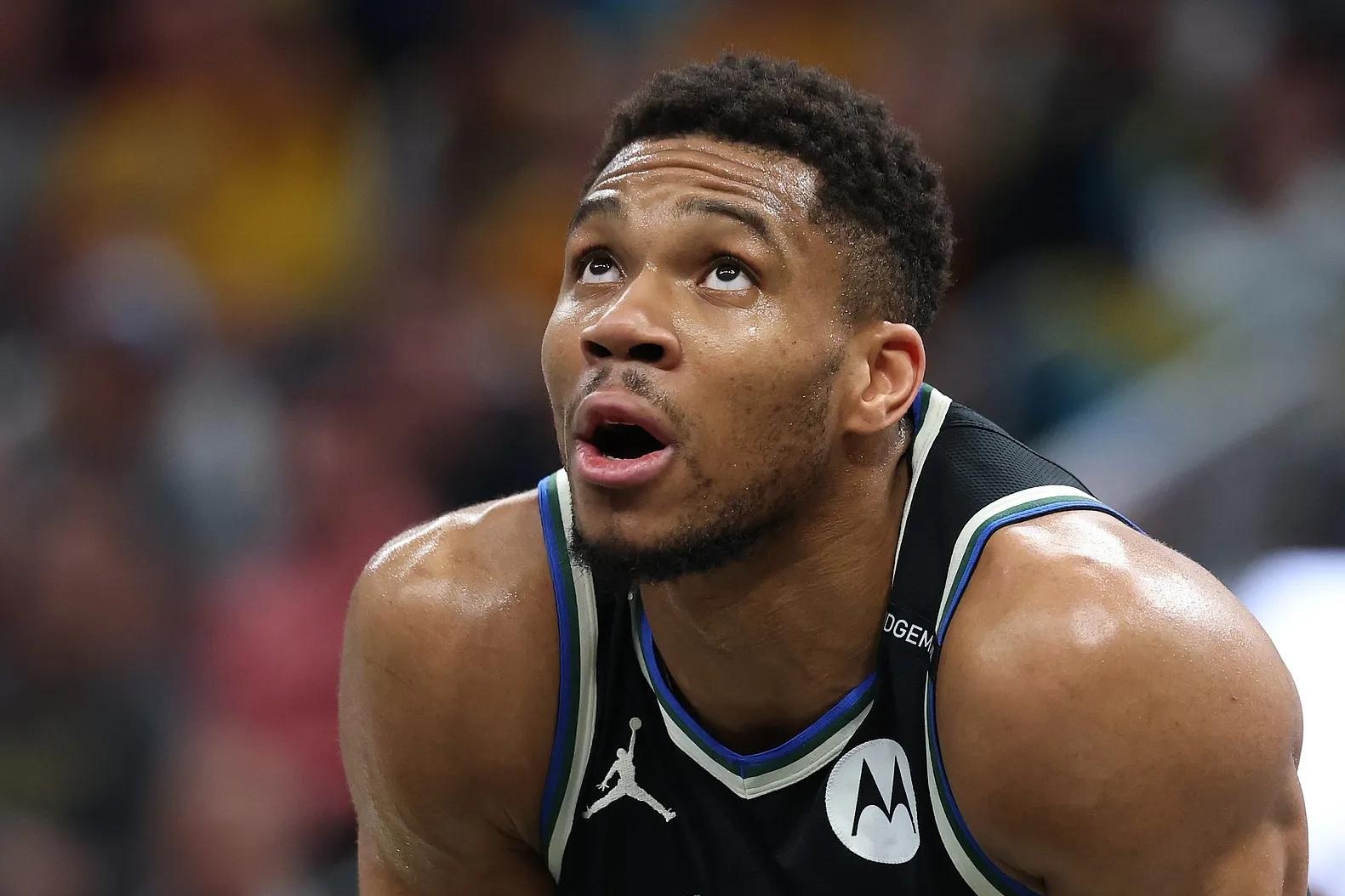 kaiyun sports-字母哥重返赛场，大比分获胜首场状态出色，湖人观众沸腾！-kaiyun sports