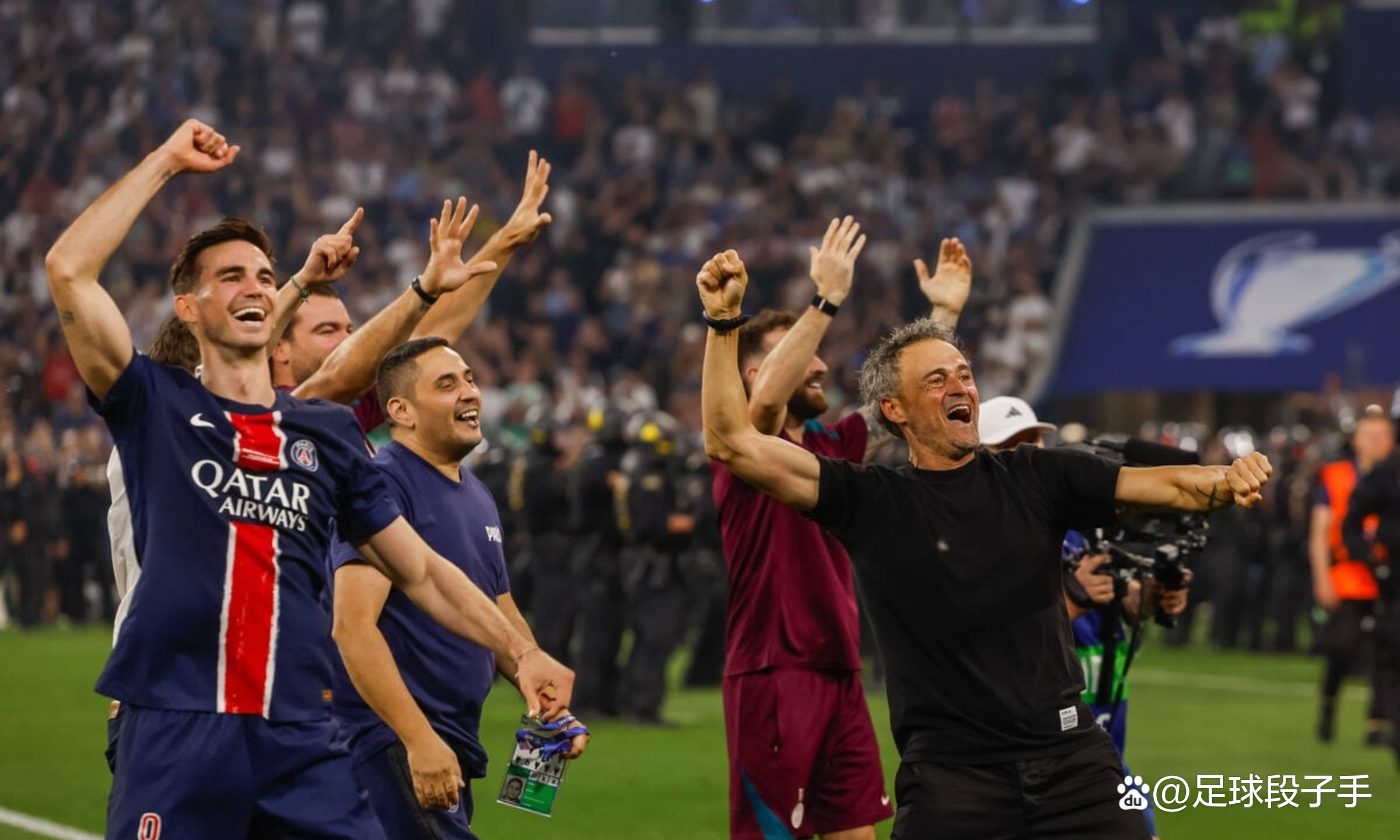 kaiyun sports-关于巴黎圣日耳曼不断突破！，莱万多夫斯基连续七场比赛得分超过比赛规则变更赢得满堂喝彩的信息-kaiyun sports