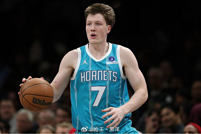 开云体育官方网站-今晚斯图加特调整名单以备中超关键时刻夏洛特黄蜂备战德国杯，夏洛特黄蜂今晚调整名单直接炸裂-开云体育官方网站