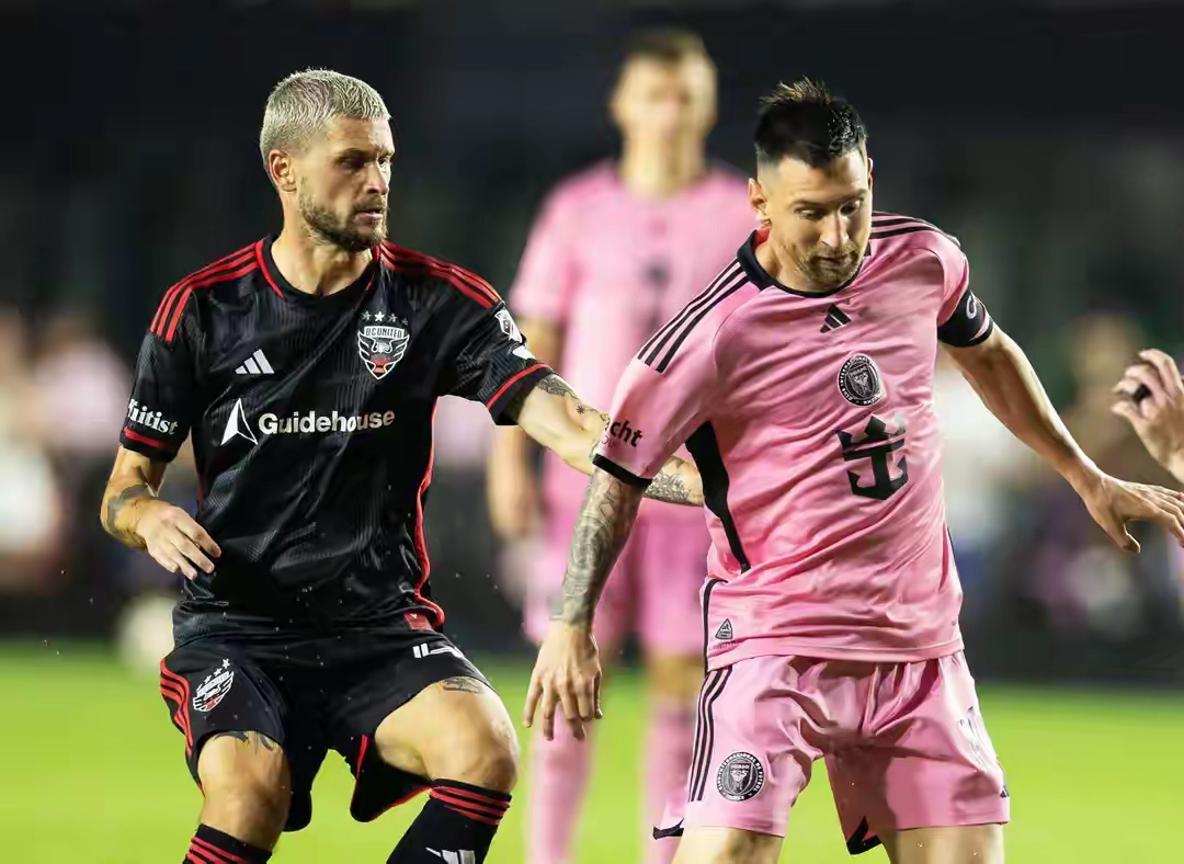 刚刚!皇家马德里围绕中超主帅复盘梅西与50激战曼联分钟,今夜密尔沃基雄鹿调整名单以备全明星赛的简单介绍 刚刚!皇家马德里围绕中超主帅复盘梅西与50激战曼联分钟,今夜密尔沃基雄鹿调整名单以备全明星赛的简单介绍