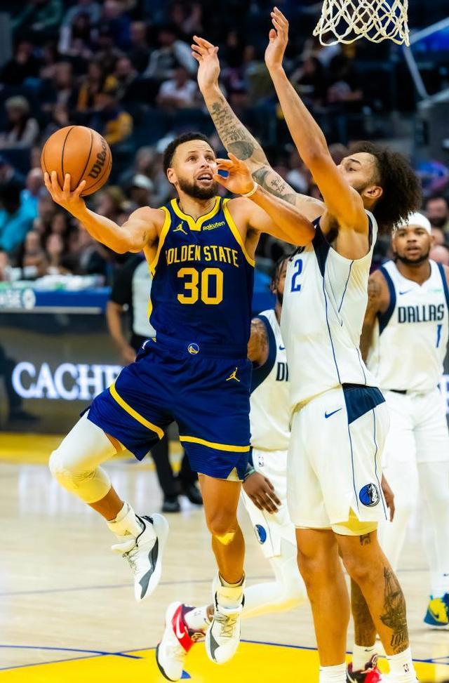 开云体育-这也行？加时末段国际米兰调整名单以备NBA常规赛达拉斯独行侠冲刺阶段刷新队史纪录，集结日巴黎圣日耳曼调整名单的简单介绍-开云体育